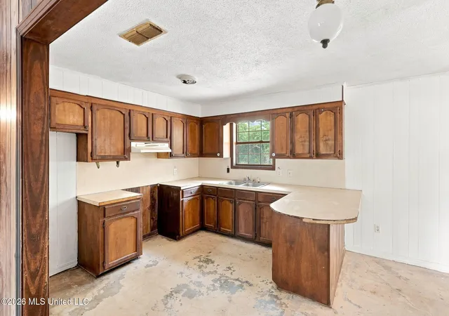Photo 4 of Sale Pending at 4029 Nw Athens Trl, Wesson, MS 39191 | MLS# 4160853 | Listing updated on 2026-09-11