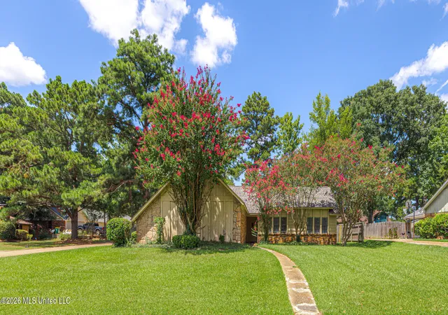 Photo 2 of Single family home for sale at 314 Pear Orchard Cir, Ridgeland, MS 39157 | MLS# 4160492 | Listing updated on 2026-09-07