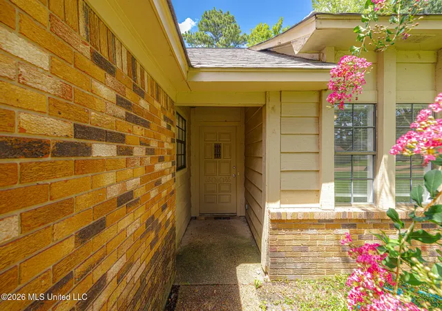 Photo 3 of Single family home for sale at 314 Pear Orchard Cir, Ridgeland, MS 39157 | MLS# 4160492 | Listing updated on 2026-10-14