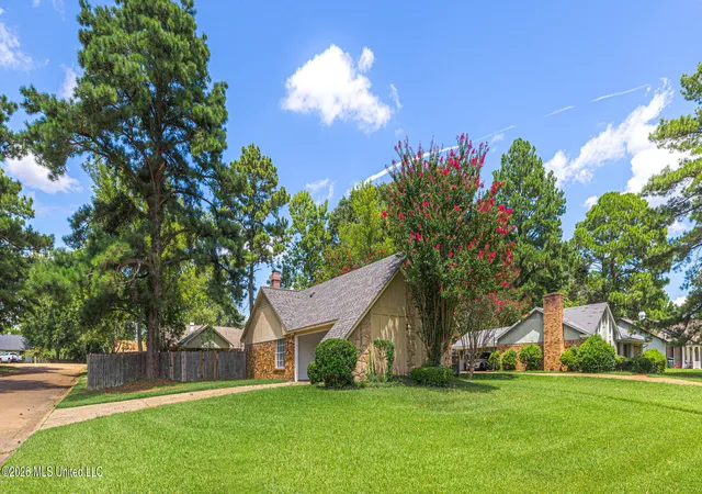 Photo 4 of Single family home for sale at 314 Pear Orchard Cir, Ridgeland, MS 39157 | MLS# 4160492 | Listing updated on 2026-10-14