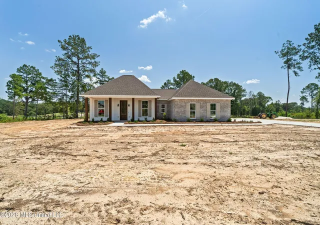 Photo 3 of Sale Pending at 616 Hickory Grv Rd, Sumrall, MS 39482 | MLS# 4161025 | Listing updated on 2026-09-08