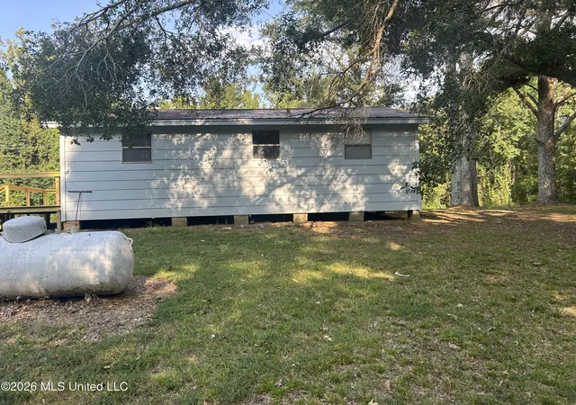 4th image of 27495 Mississippi 430, Greenwood, MS 38930 | MLS# 4160517
