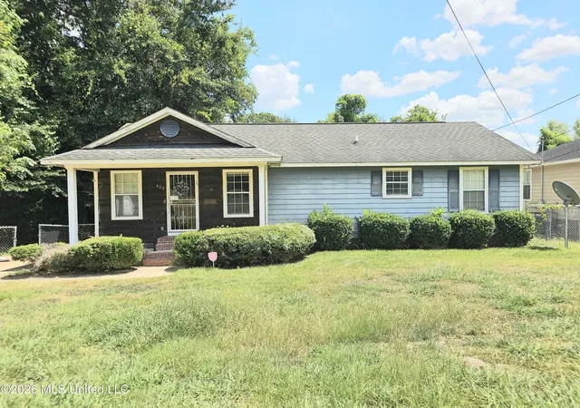 Single family home for sale at 420 Poindexter St, Jackson, MS 39203 | MLS# 4160599