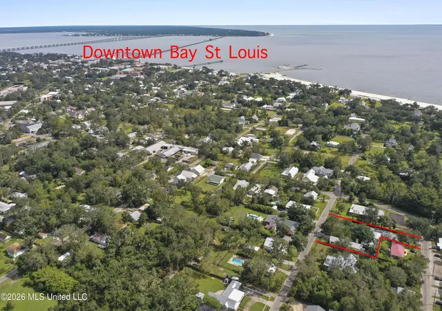 Photo 2 of Single family home for sale at 208 Saint Charles St, Bay Saint Louis, MS 39520 | MLS# 4160780 | Listing updated on 2026-09-02