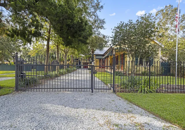 Photo 3 of Single family home for sale at 208 Saint Charles St, Bay Saint Louis, MS 39520 | MLS# 4160780 | Listing updated on 2026-09-02