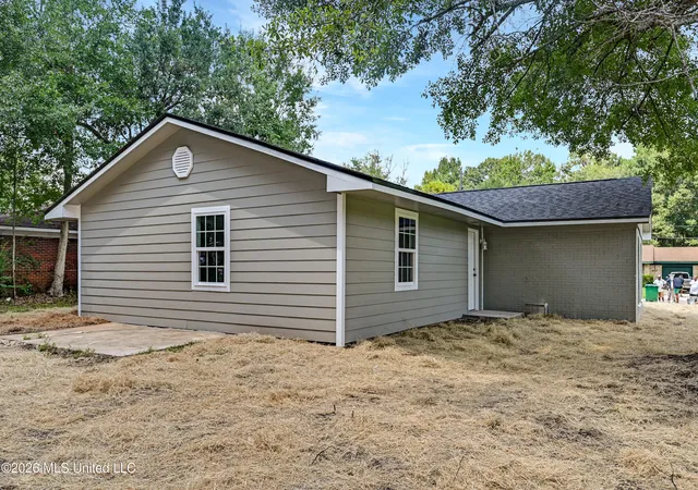 Photo 1 of Single family home for sale at 3706 Devonshire Dr, Moss Point, MS 39563 | MLS# 4160597 | Listing updated on 2026-09-14