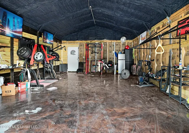 Photo 3 of Sale Pending at 9816 Briarcliff Dr, Moss Point, MS 39562 | MLS# 4160593 | Listing updated on 2026-09-08