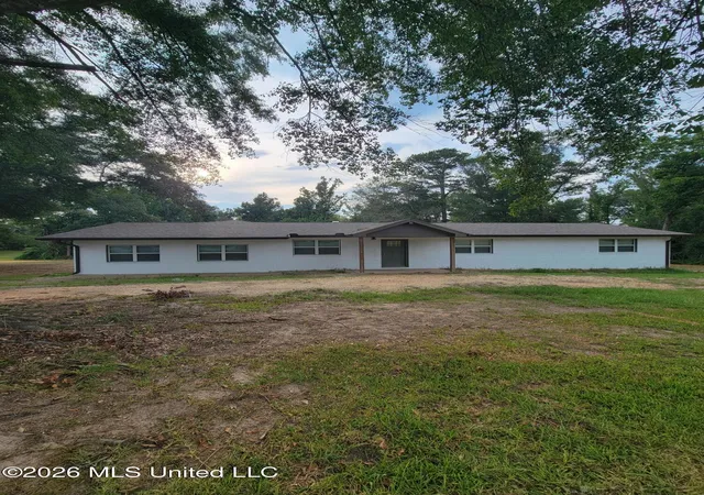 Photo 2 of Single family home for sale at 218 Salem Rd, Forest, MS 39074 | MLS# 4160539 | Listing updated on 2026-08-28