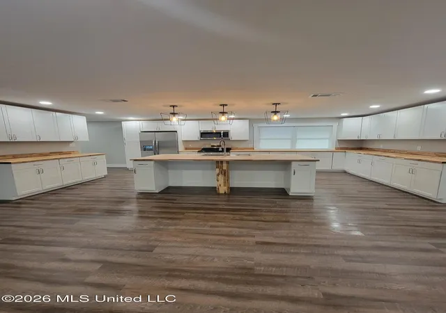 Photo 4 of Single family home for sale at 218 Salem Rd, Forest, MS 39074 | MLS# 4160539 | Listing updated on 2026-08-28