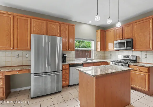 Photo 3 of Single family home for sale at 1564 Applewood Ct, Biloxi, MS 39532 | MLS# 4160571 | Listing updated on 2026-10-15