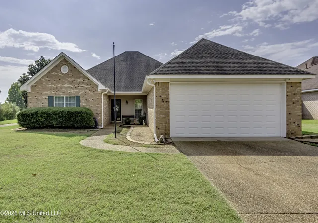 Photo 1 of Single family home for sale at 301 Patrick Farms Dr, Pearl, MS 39208 | MLS# 4160620 | Listing updated on 2026-08-29