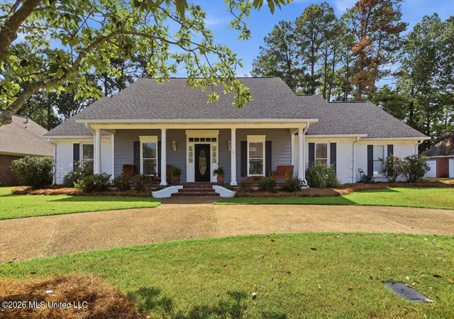 Photo 1 of Single family home for sale at 520 Ridge Cir, Brandon, MS 39047 | MLS# 4160699 | Listing updated on 2026-09-14