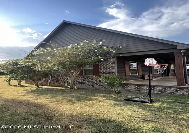 Photo 2 of Single family home for sale at 2214 Mallalieu Dr, Ruth, MS 39662 | MLS# 4160664 | Listing updated on 2026-08-28