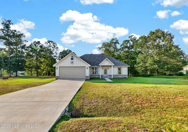 Photo 2 of Sale Pending at 10 Harmony Dr, Carriere, MS 39426 | MLS# 4160596 | Listing updated on 2026-09-18