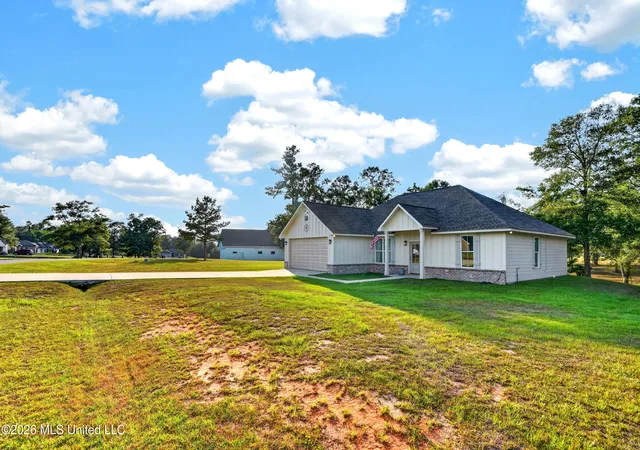 Photo 3 of Sale Pending at 10 Harmony Dr, Carriere, MS 39426 | MLS# 4160596 | Listing updated on 2026-09-18