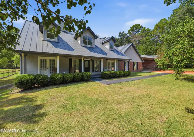 Photo 1 of Single family home for sale at 26560 Camille Dr, Pass Christian, MS 39571 | MLS# 4160713 | Listing updated on 2026-10-02