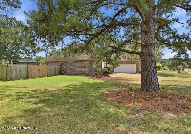 Photo 3 of Single family home for sale at 205 Asbury Lane Dr, Brandon, MS 39042 | MLS# 4160619 | Listing updated on 2026-09-14