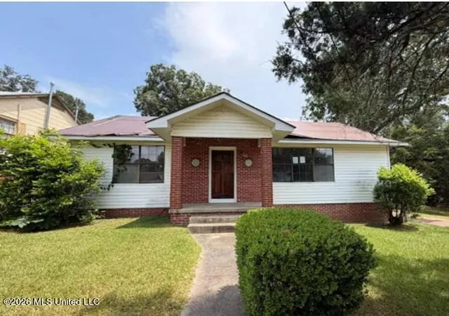 Photo 1 of Single family home for sale at 109 Gayosa Ave, Natchez, MS 39120 | MLS# 4160616 | Listing updated on 2026-08-27