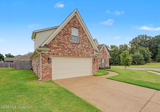 Photo 3 of Single family home for sale at 3770 Hawthorn Dr, Southaven, MS 38672 | MLS# 4160764 | Listing updated on 2026-09-18