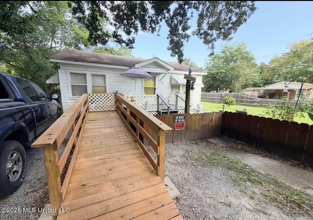 Photo 1 of Single family home for sale at 1615 41st Ave, Gulfport, MS 39501 | MLS# 4160629 | Listing updated on 2026-08-27