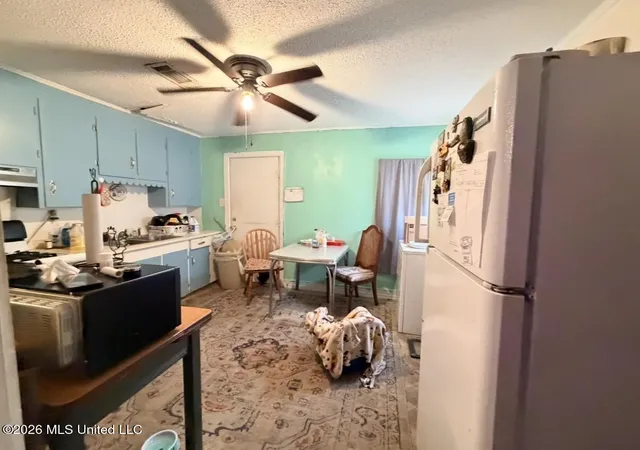 Photo 3 of Single family home for sale at 1615 41st Ave, Gulfport, MS 39501 | MLS# 4160629 | Listing updated on 2026-08-27