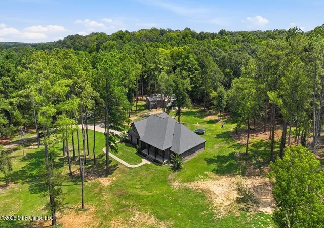 Photo 2 of Single family home for sale at 113 Trails End, Flora, MS 39071 | MLS# 4160806 | Listing updated on 2026-08-28
