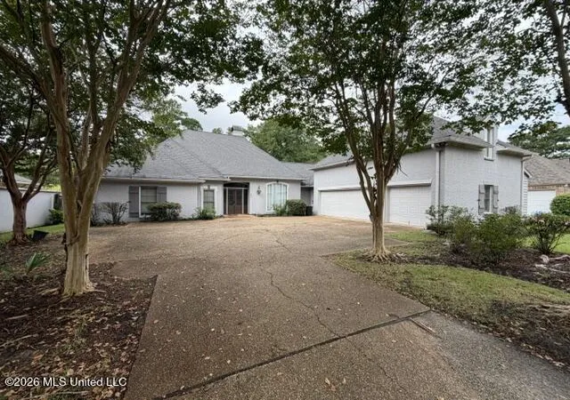 Photo 2 of Single family home for sale at 635 Wendover Wy, Ridgeland, MS 39157 | MLS# 4160838 | Listing updated on 2026-08-29