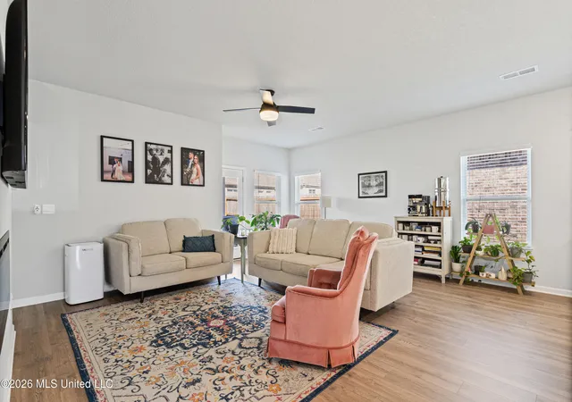 Photo 3 of Single family home for sale at 44 Harvest Dance Dr, Byhalia, MS 38611 | MLS# 4160627 | Listing updated on 2026-08-27