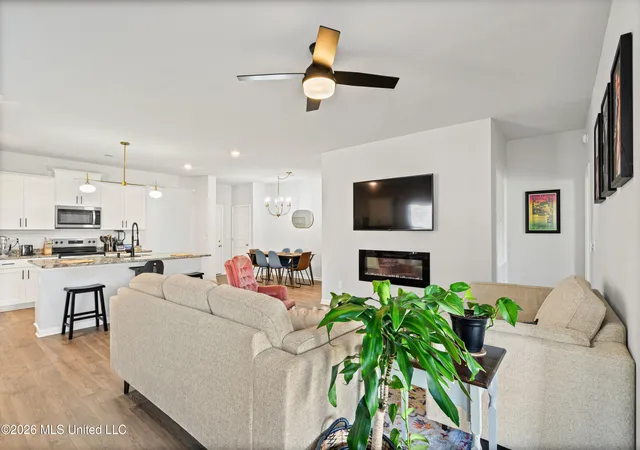 Photo 4 of Single family home for sale at 44 Harvest Dance Dr, Byhalia, MS 38611 | MLS# 4160627 | Listing updated on 2026-08-27