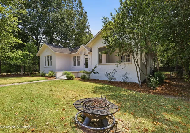 Photo 3 of Single family home for sale at 969 Sw Carlisle St, Jackson, MS 39202 | MLS# 4160707 | Listing updated on 2026-08-28
