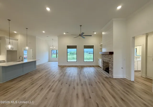 Photo 4 of Single family home for sale at 141 Palace Xing, Flowood, MS 39232 | MLS# 4160645 | Listing updated on 2026-09-14