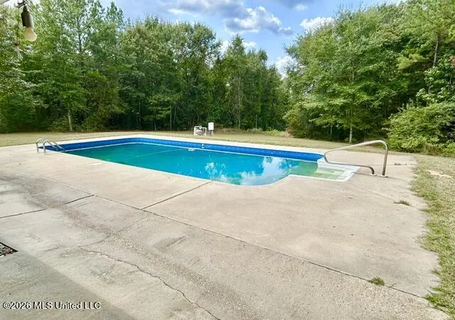 5th image of 35 Dubie Graham Dr, Waynesboro, MS 39367 | MLS# 4160657