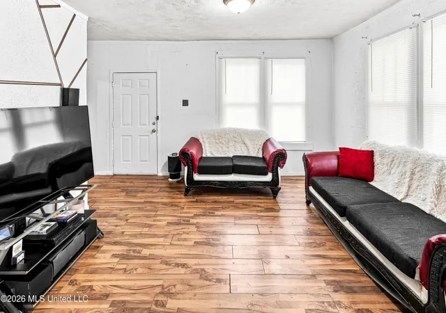 Photo 3 of Single family home for sale at 200 Stokes Robertson Rd, Jackson, MS 39212 | MLS# 4160829 | Listing updated on 2026-09-15