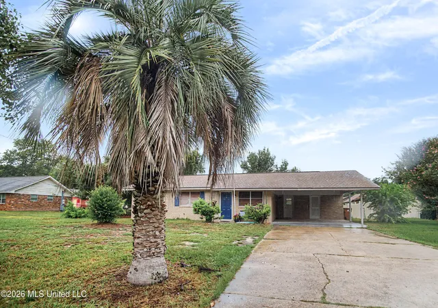 Photo 2 of Single family home for sale at 329 Popp's Ferry Rd, Biloxi, MS 39531 | MLS# 4160703 | Listing updated on 2026-09-08