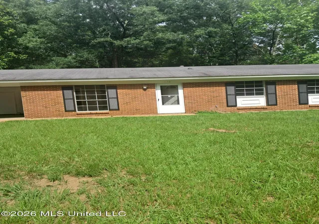 Single family home for sale at 618 Queen Julianna Ln, Jackson, MS 39209 | MLS# 4160722
