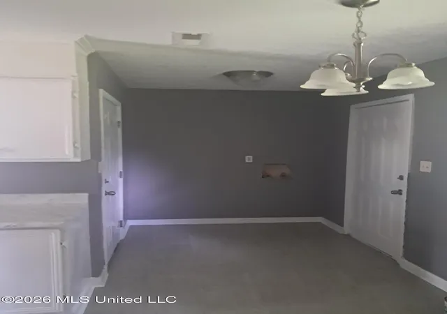 Photo 3 of Single family home for sale at 618 Queen Julianna Ln, Jackson, MS 39209 | MLS# 4160722 | Listing updated on 2026-08-28