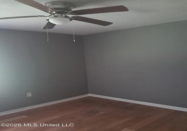 Photo 3 of Single family home for sale at 618 Queen Julianna Ln, Jackson, MS 39209 | MLS# 4160722 | Listing updated on 2026-08-28