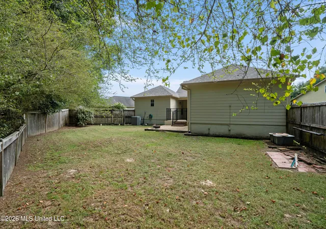Photo 62 of Single family home for sale at 24 Fleur De Lis, Hattiesburg, MS 39402 | MLS# 4160669 | Listing updated on 2026-08-28