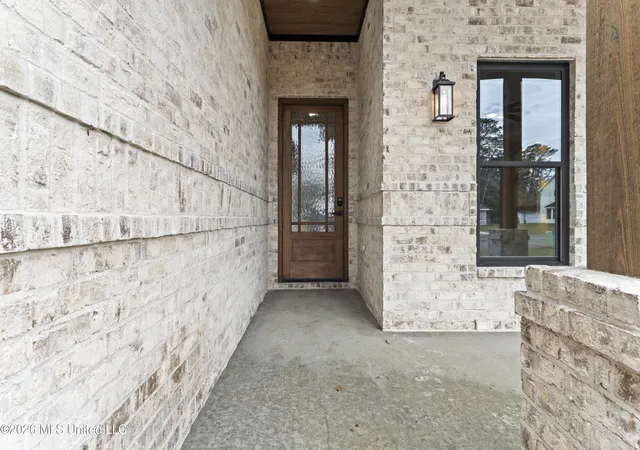 Photo 3 of Sale Pending at 2014 Parkview Dr, Gautier, MS 39553 | MLS# 4160692 | Listing updated on 2026-08-29
