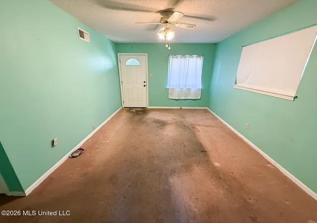 Photo 3 of Sale Pending at 1778 Vaught Cir, Southaven, MS 38671 | MLS# 4160751 | Listing updated on 2026-09-03