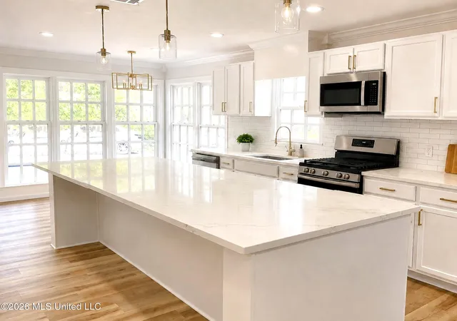 Photo 3 of Single family home for sale at 54 Woodridge Pl, Jackson, MS 39211 | MLS# 4160710 | Listing updated on 2026-09-18