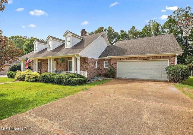 Photo 3 of Single family home for sale at 439 Woodlands Cir, Brandon, MS 39047 | MLS# 4160846 | Listing updated on 2026-10-02