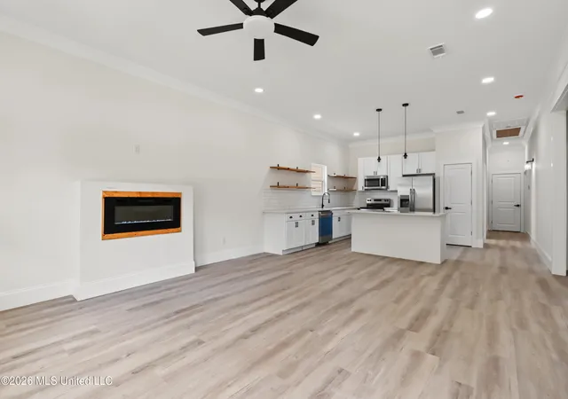 Photo 3 of Single family home for sale at 828 Regnault Ave, Gulfport, MS 39501 | MLS# 4160748 | Listing updated on 2026-08-28