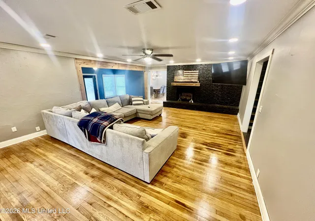 Photo 3 of Single family home for sale at 519 W Hwy 82, Starkville, MS 39759 | MLS# 4160733 | Listing updated on 2026-09-28