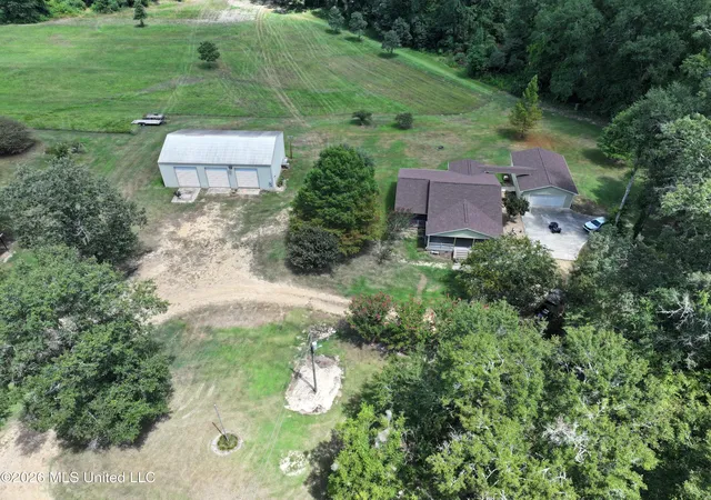 Photo 1 of Single family home for sale at 6631 Hamburg Rd, Roxie, MS 39661 | MLS# 4160834 | Listing updated on 2026-10-01
