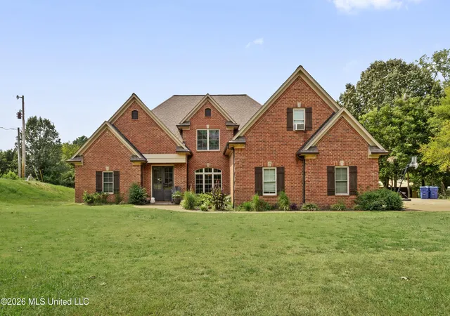 Photo 2 of Single family home for sale at 5125 Rolling Pine Cir, Olive Branch, MS 38654 | MLS# 4160804 | Listing updated on 2026-09-09