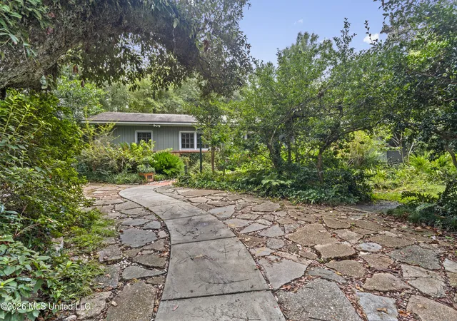 Photo 2 of Single family home for sale at 1238 Iberville Dr, Ocean Springs, MS 39564 | MLS# 4161011 | Listing updated on 2026-09-05