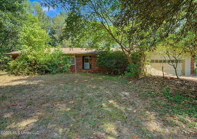 Photo 1 of Sale Pending at 3206 Fogg Rd, Nesbit, MS 38651 | MLS# 4160911 | Listing updated on 2026-09-09