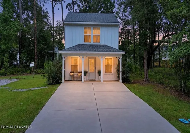 Photo 1 of Single family home for sale at 13498 Kelly St, Gulfport, MS 39503 | MLS# 4160864 | Listing updated on 2026-08-31