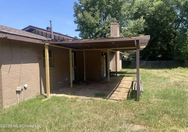 Photo 3 of Single family home for sale at 5856 Cypress Trl, Jackson, MS 39211 | MLS# 4160760 | Listing updated on 2026-08-28